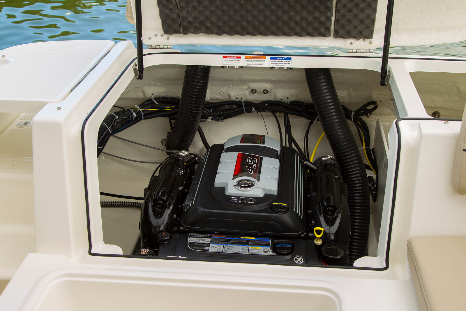 Bayliner VR5 med MerCruiser sterndrive - 7